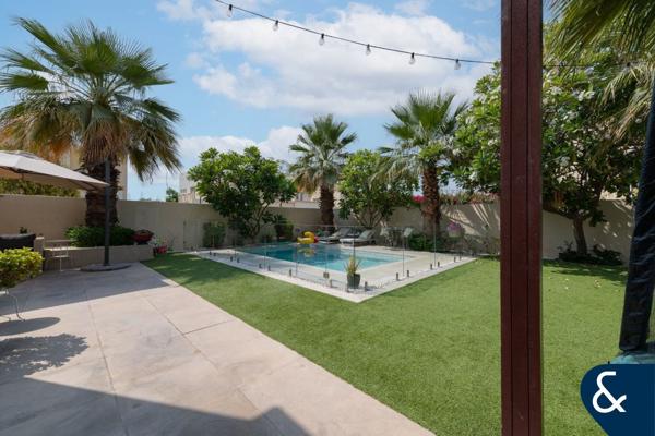 Corner Plot | Private Pool | Renovated